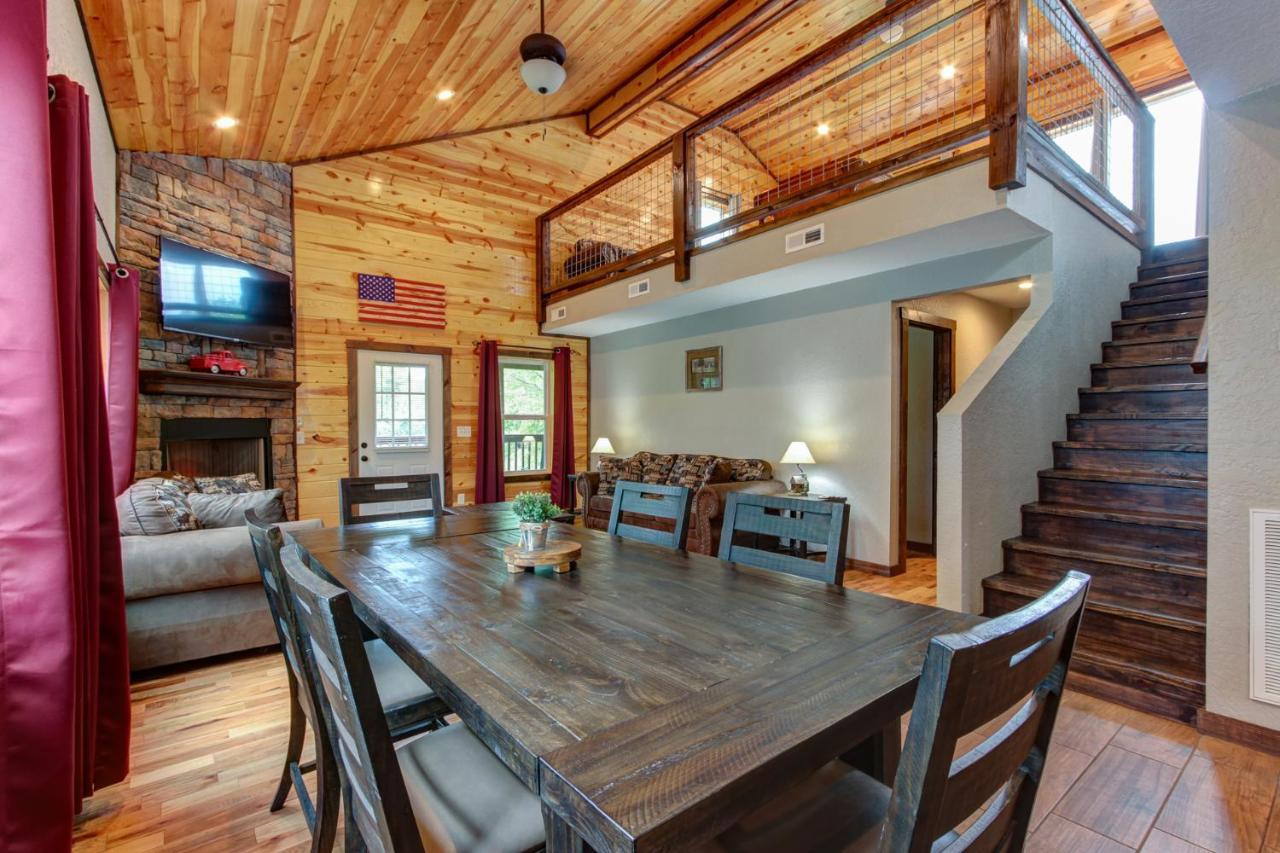 3 Master Bedrooms - Sleeps 10 - Location - Game Room - Hot Tub Pigeon Forge Eksteriør bilde