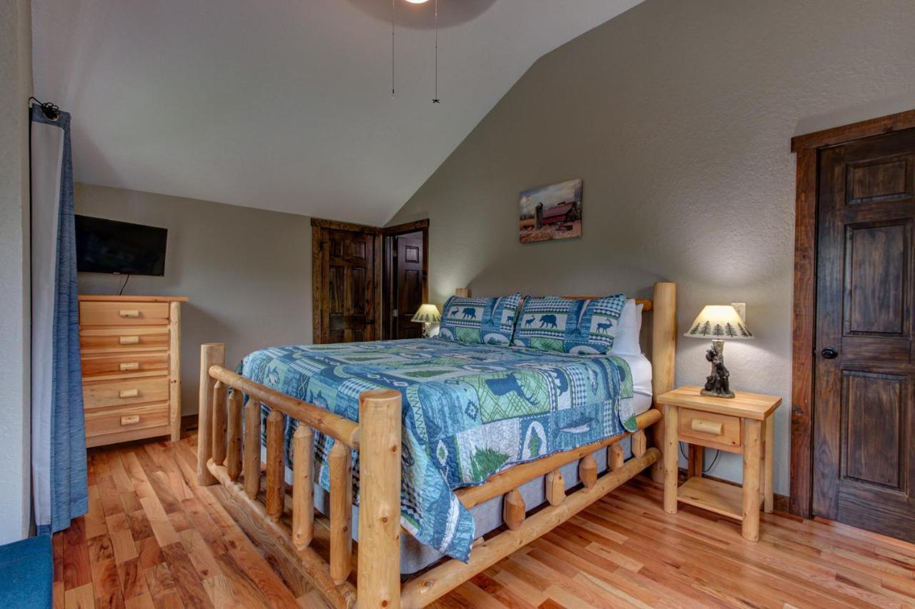 3 Master Bedrooms - Sleeps 10 - Location - Game Room - Hot Tub Pigeon Forge Eksteriør bilde