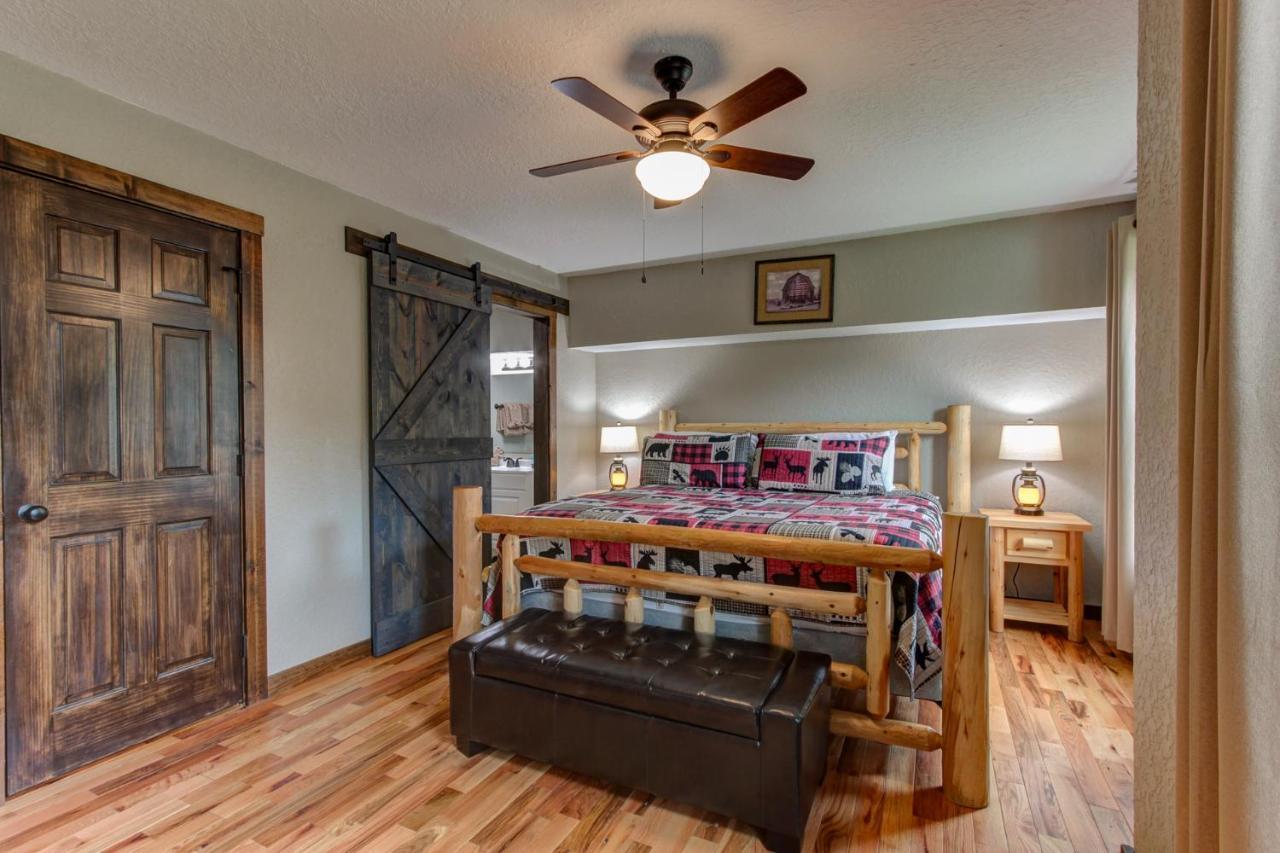 3 Master Bedrooms - Sleeps 10 - Location - Game Room - Hot Tub Pigeon Forge Eksteriør bilde