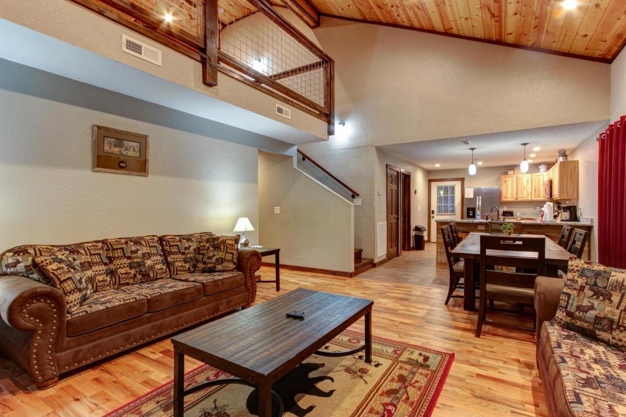 3 Master Bedrooms - Sleeps 10 - Location - Game Room - Hot Tub Pigeon Forge Eksteriør bilde